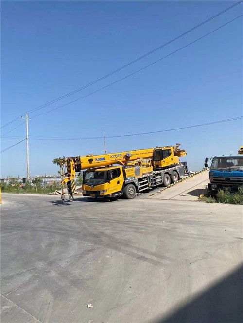 开平区吊车作业时，可能会产生哪些额外收费项目？